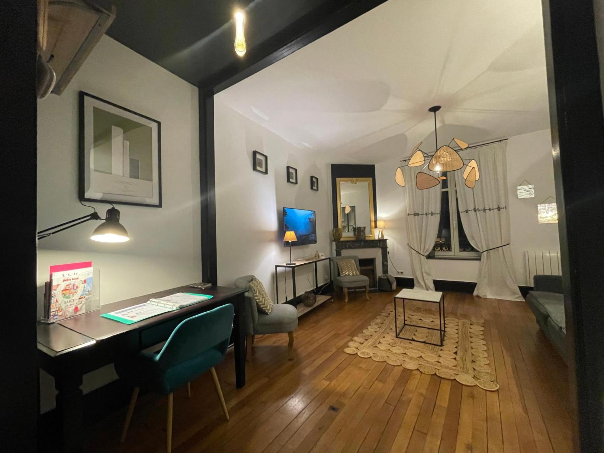 Le Relais Des Cordeliers Apartment Nancy Luaran gambar