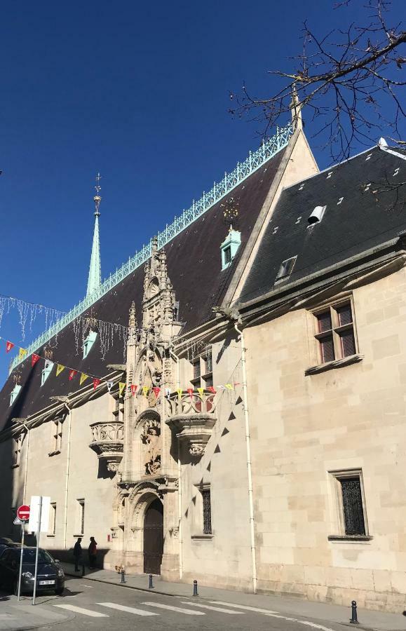 Le Relais Des Cordeliers Apartment Nancy Luaran gambar
